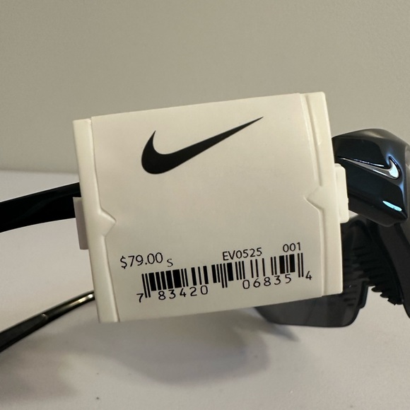 Nike Skylon Ace Max Optics Sunglasses M DV2163 010 in Black NWT - Picture 12 of 12